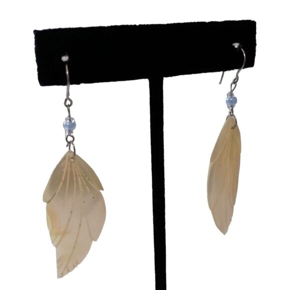 Mother of Pearl Leaf Dangle Earrings Beachy Coastal Silver Tone Pierced Bohemian - Picture 4 of 15